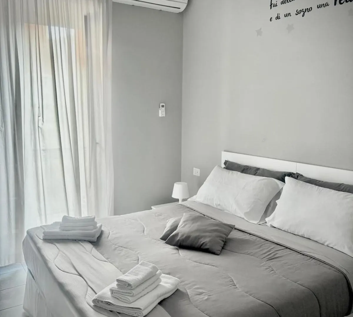 Rianna House B&B Naples Italy