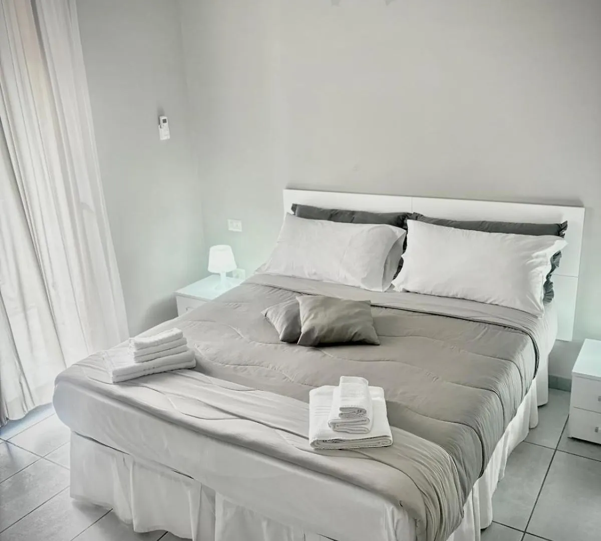 Rianna House B&B Naples 2*,  Italy